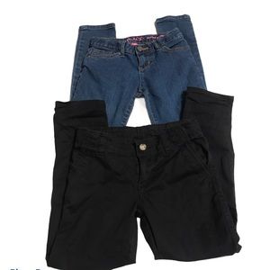 ❤️3/$10 Set of 2 girls pants